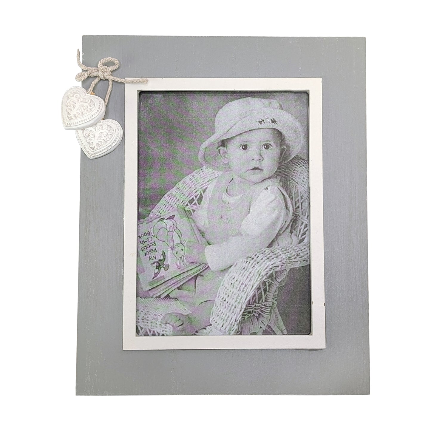 Freigestellter grauer Bilderrahmen mit weißen Herzanhängern an der Ecke