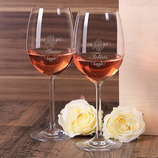 2 Weingläser mit Gravur