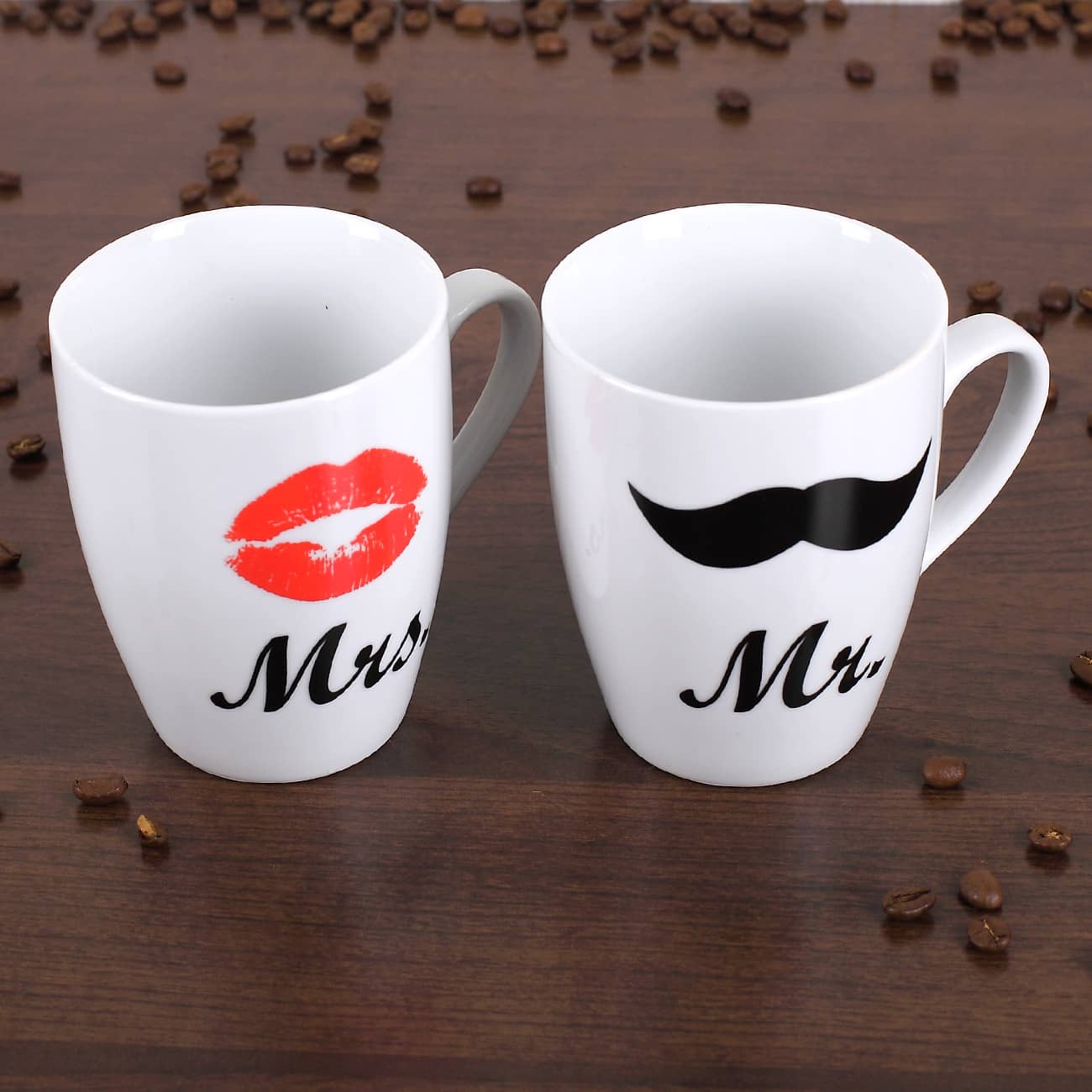 Tassen aus Porzellan im Mr. und Mrs. Design –