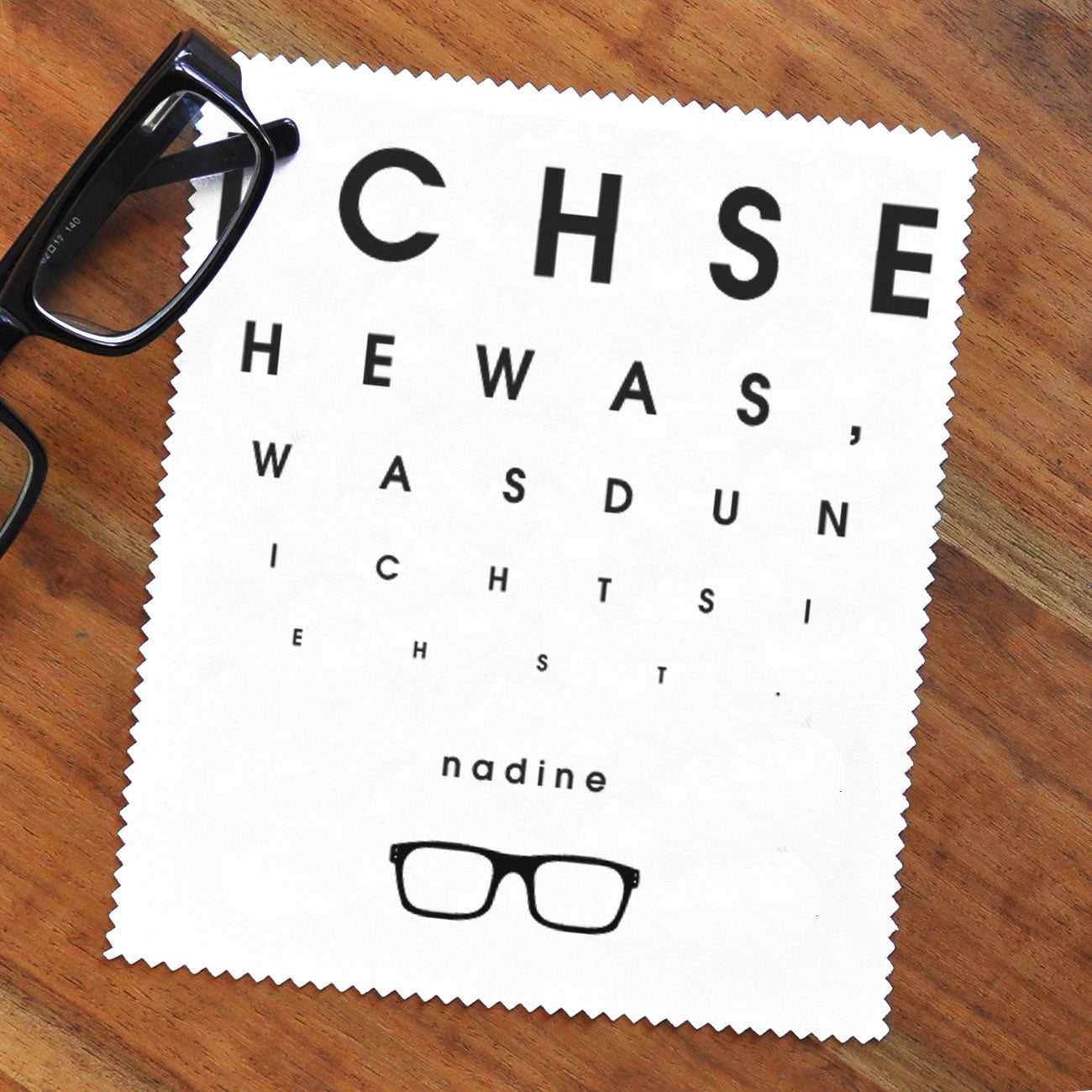 Brillenputztuch mit Sehtesttafel und Wunschname