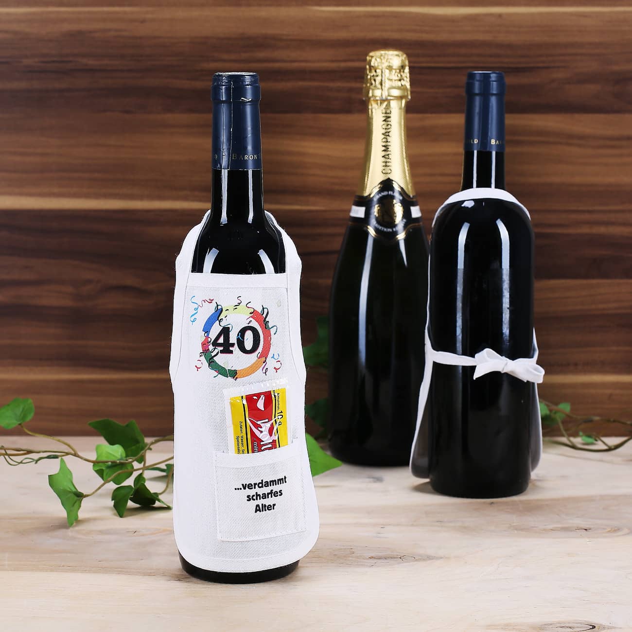 Flaschenschürze: 40 - verdammt scharfes Alter!