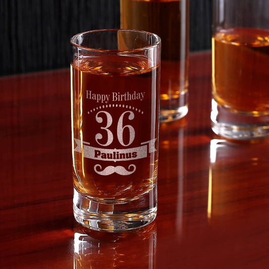 Persönlich graviertes Schnapsglas zum Geburtstag