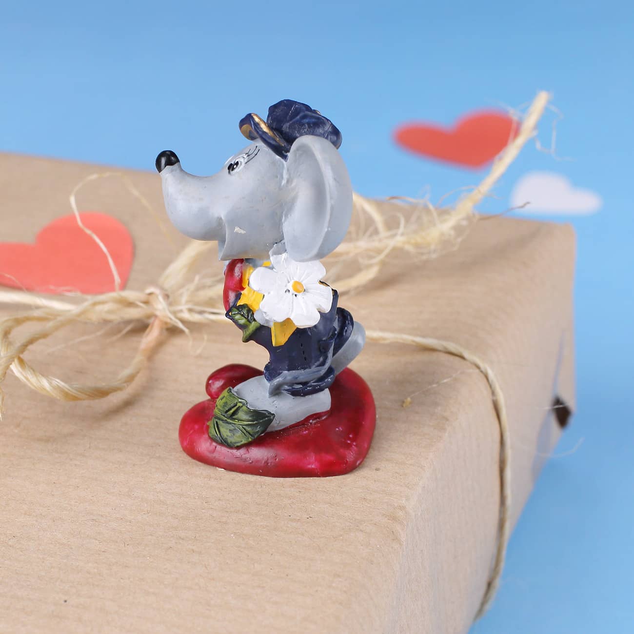 Mini Deko Maus mit Herzen