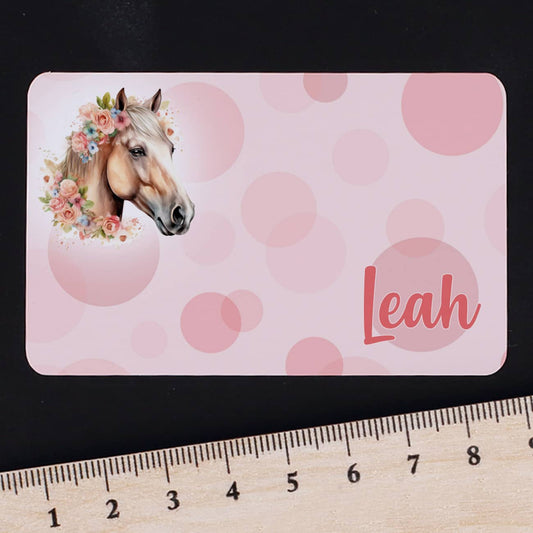 Schulaufkleber mit traumhaftem Pferdemotiv und Name (100 Stück)