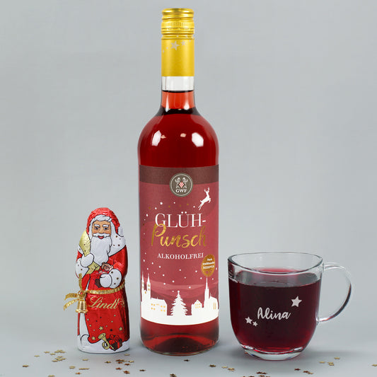 Alkoholfreier Glühpunsch mit Schoko-Weihnachtsmann und personalisiertem Teeglas mit Name Alina als Weihnachtsgeschenk