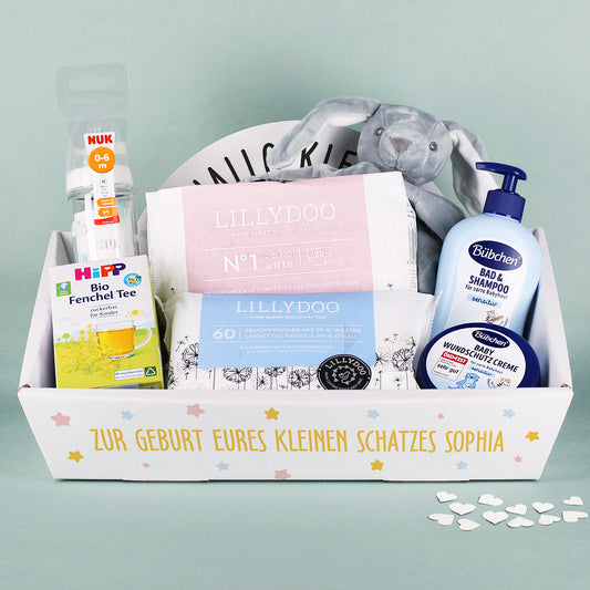 Mit allerlei nützlichen Babyartikeln