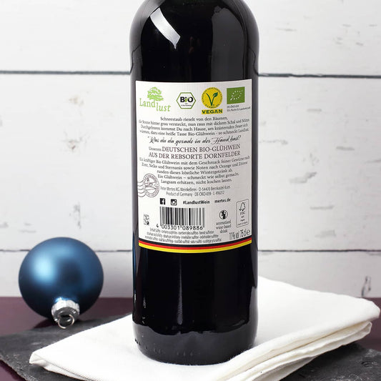 Landlust Glühwein mit Wintermotiv graviert und veredelt