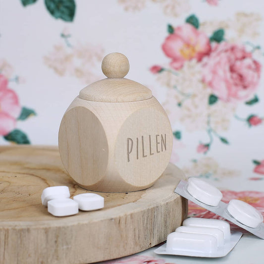 Graviertes Holzdöschen