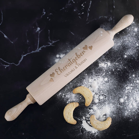 "Eheratgeber"-Schriftzug mit Namen nach Wunsch