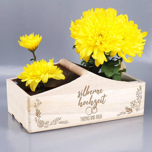 Geschenkkorb mit Griff und Gravur zur silbernen Hochzeit