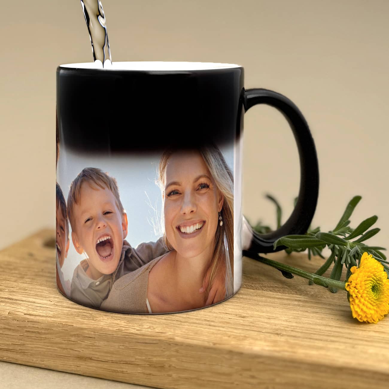 Magische Fototasse – Personalisierbar mit deinem Foto –
