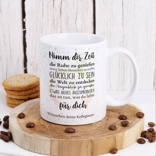 Weiße Keramiktasse mit Personalisierung zur Rente mit Taschenuhr Motiv
