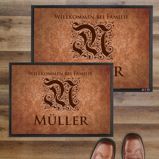 Fussmatte wird bedruckt mit Initial, Wunschtext und Wunschnamen - 2 Größen
