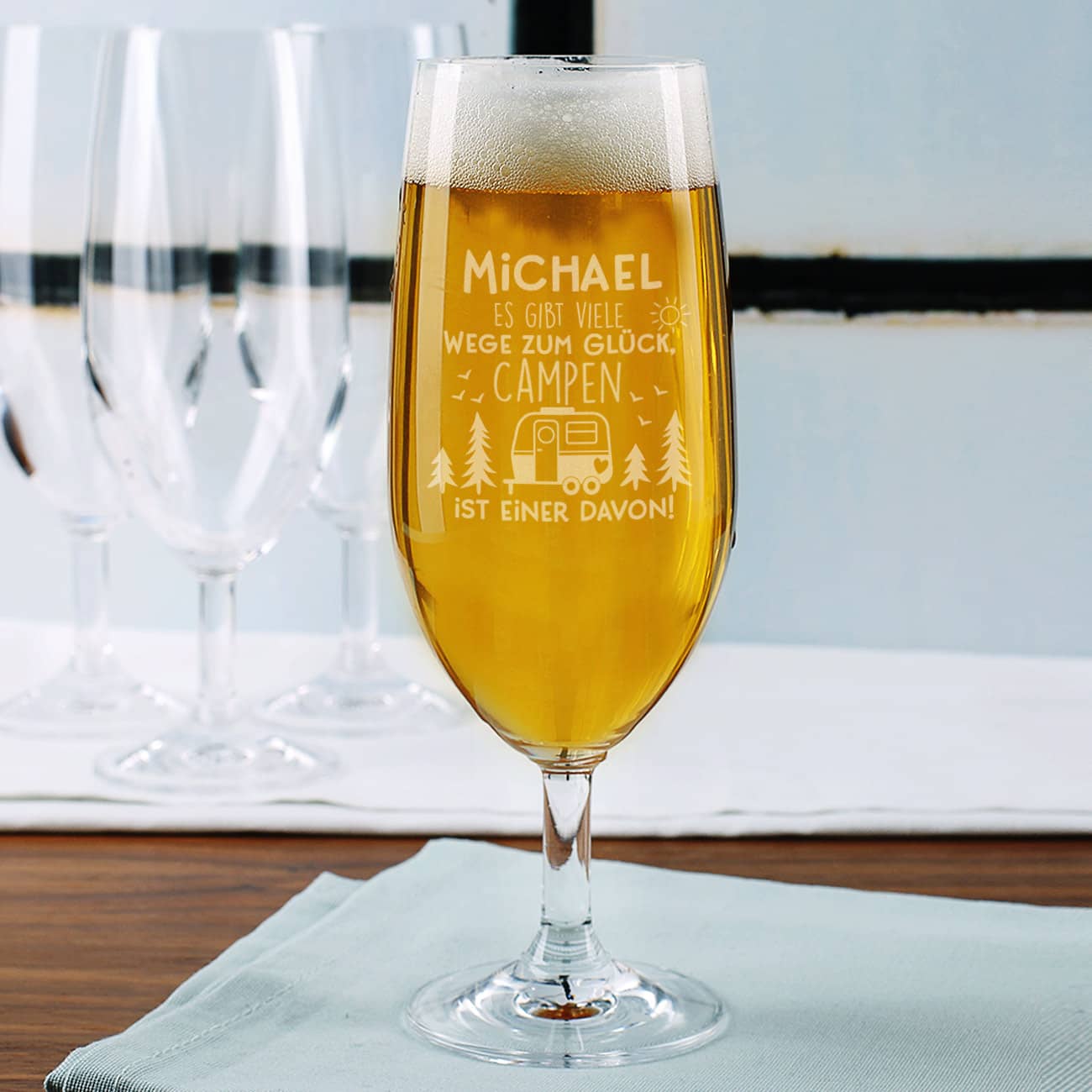 camping gläser Personalisiertes Bierglas für Camping Fans – Graviertes Bierglas mit Namensgravur – geschenke-online.de
