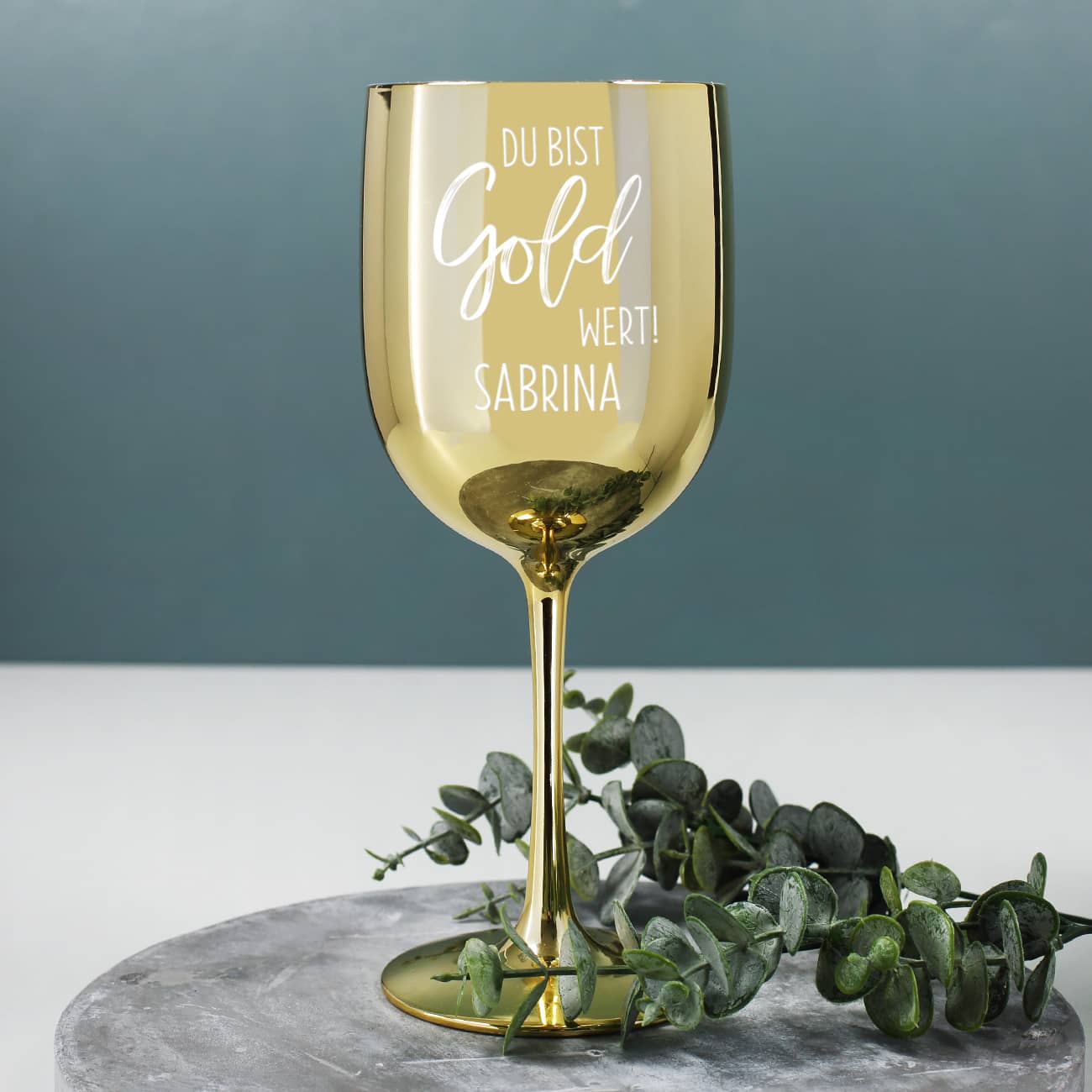 Trinkkelch in Gold mit Name –