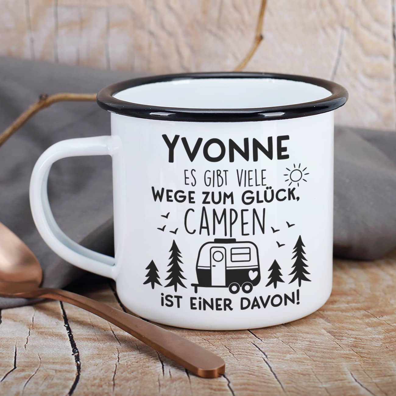 geburtstagsgrüße für camper Personalisierte Metalltasse für Camper – Emailletasse mit Namensaufdruck – geschenke-online.de