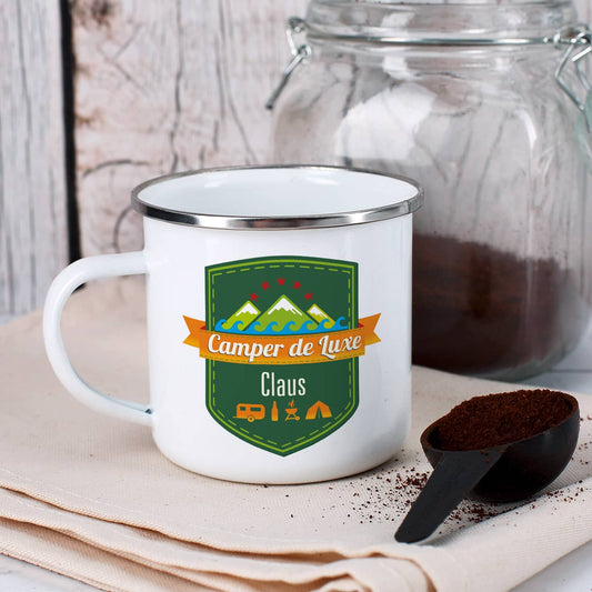 Emaillierte Metalltasse mit Camper de Luxe Motiv