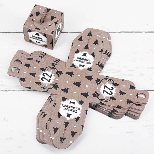 24 Schachteln vor dem Falten und Zusammenbauen