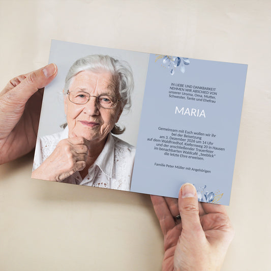 Geöffnete Trauerkarte in DIN A6 mit individueller Textgestaltung – Innenansicht sichtbar