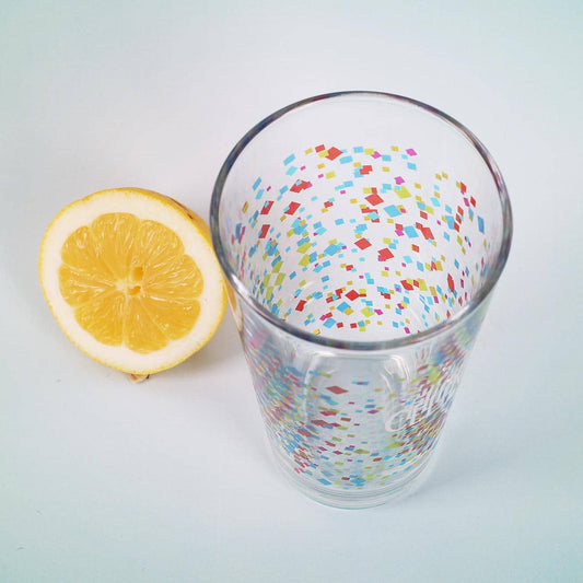 Umlaufend bedrucktes Trinkglas