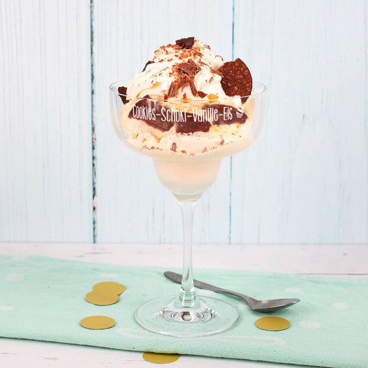 Formschöner Eisbecher graviert mit Text