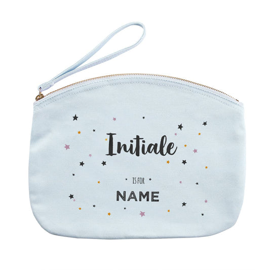 Hellblaues Beautycase mit Initiale, Name und kleinen Sternen