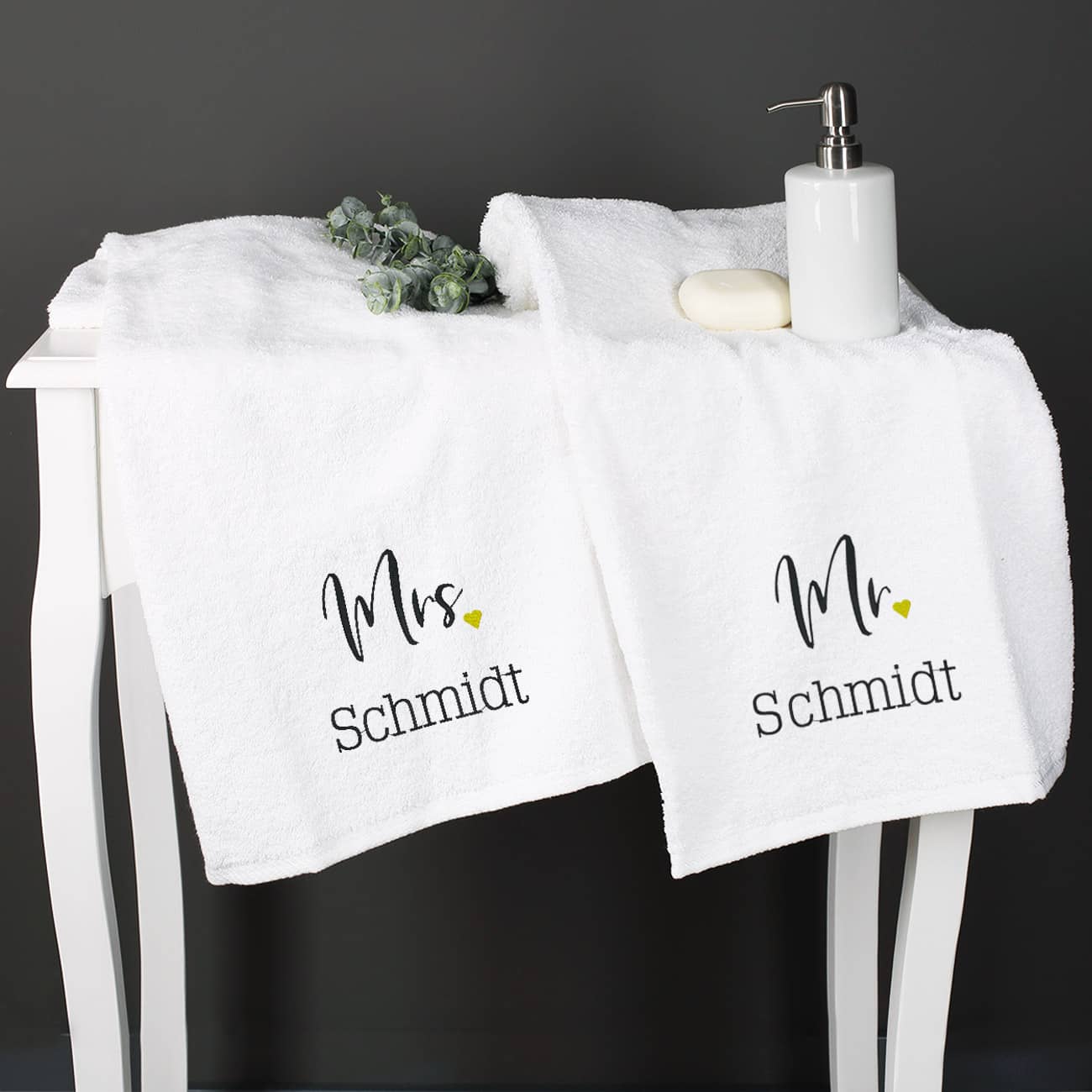 2 Handtücher zur Hochzeit mit Stick