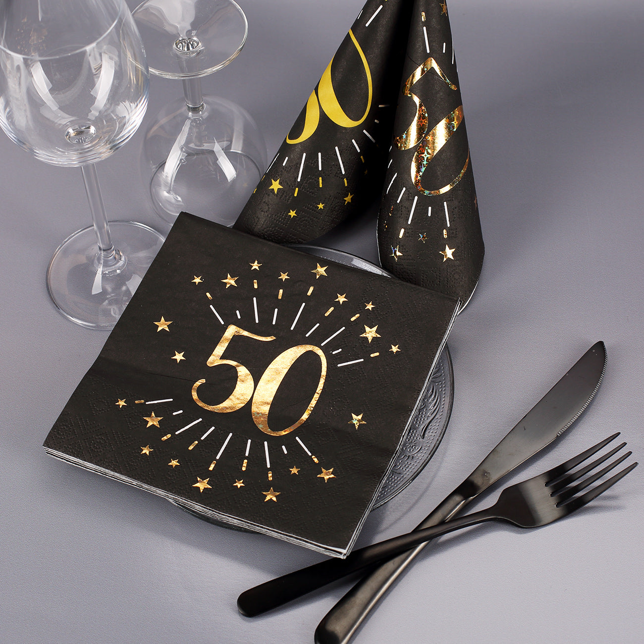 Happy Birthday Servetten Zwart-Goud – 40 Stuks 33x33 Cm, Feestdecoratie Met Gouden Tekst, 2-laags Papier