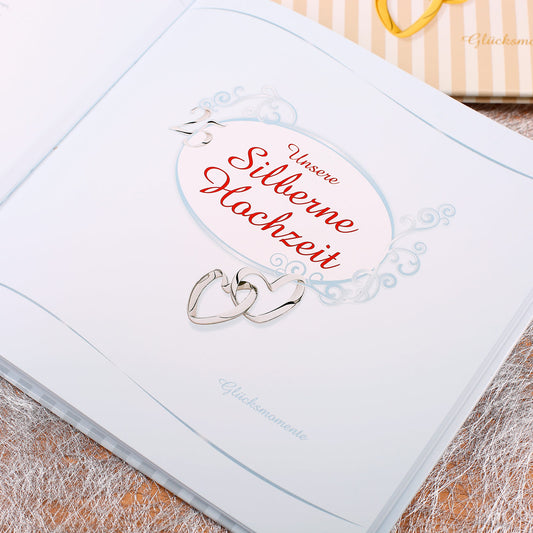 Verzierungen und Ornamente auf den Buchseiten