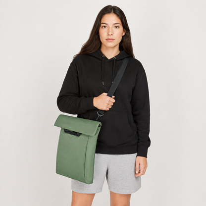 Leichter 2-in-1 Rucksack & Tasche mit Leuchtturm Motiv für Wandern und Urlaub | Glück kommt in Wellen