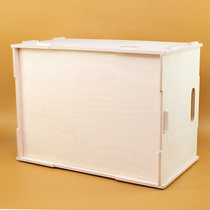 Stabile Bodenansicht der personalisierten MDF Holzbox