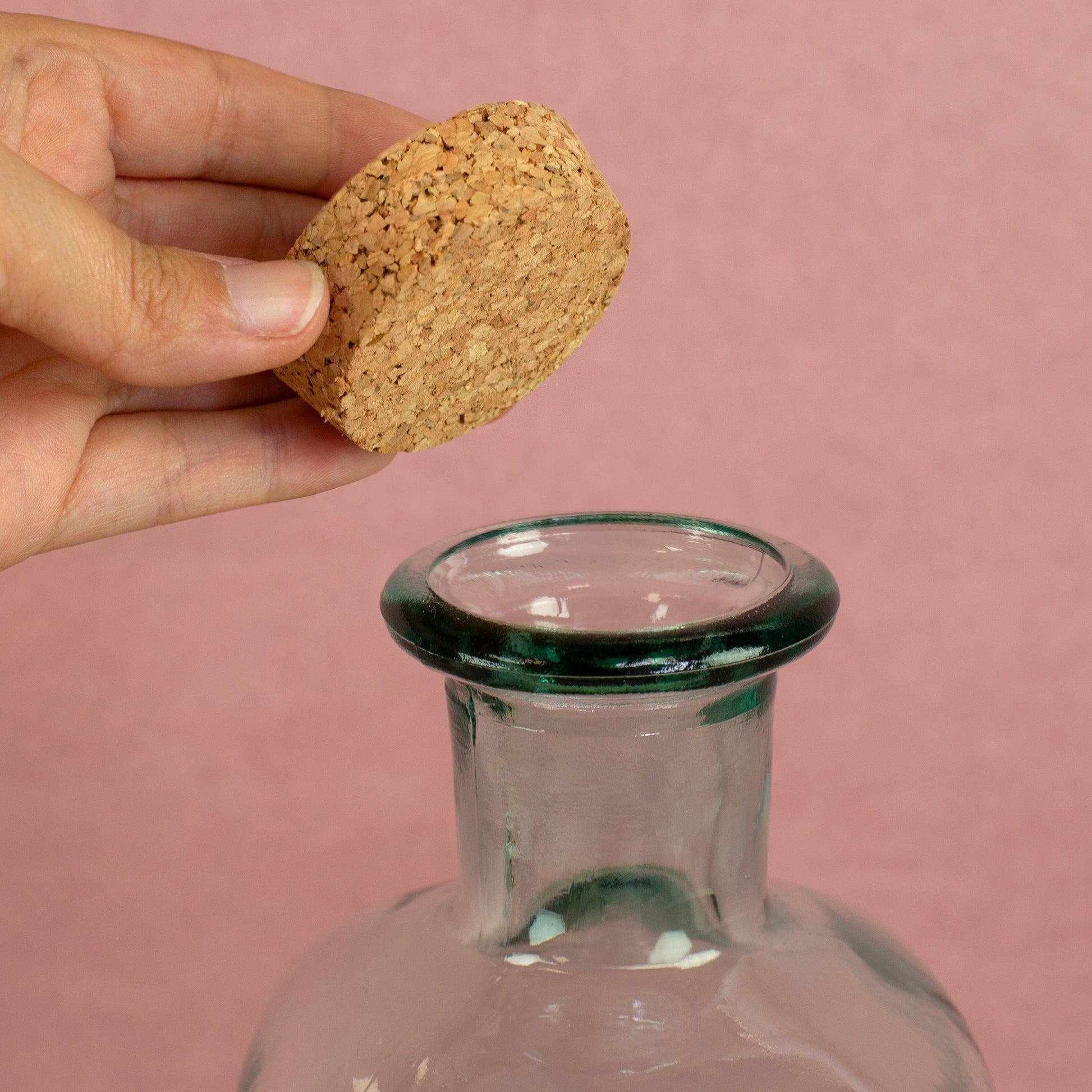 Getränkespender aus Glas mit Zapfhahn und Holy Aperoli Motiv –