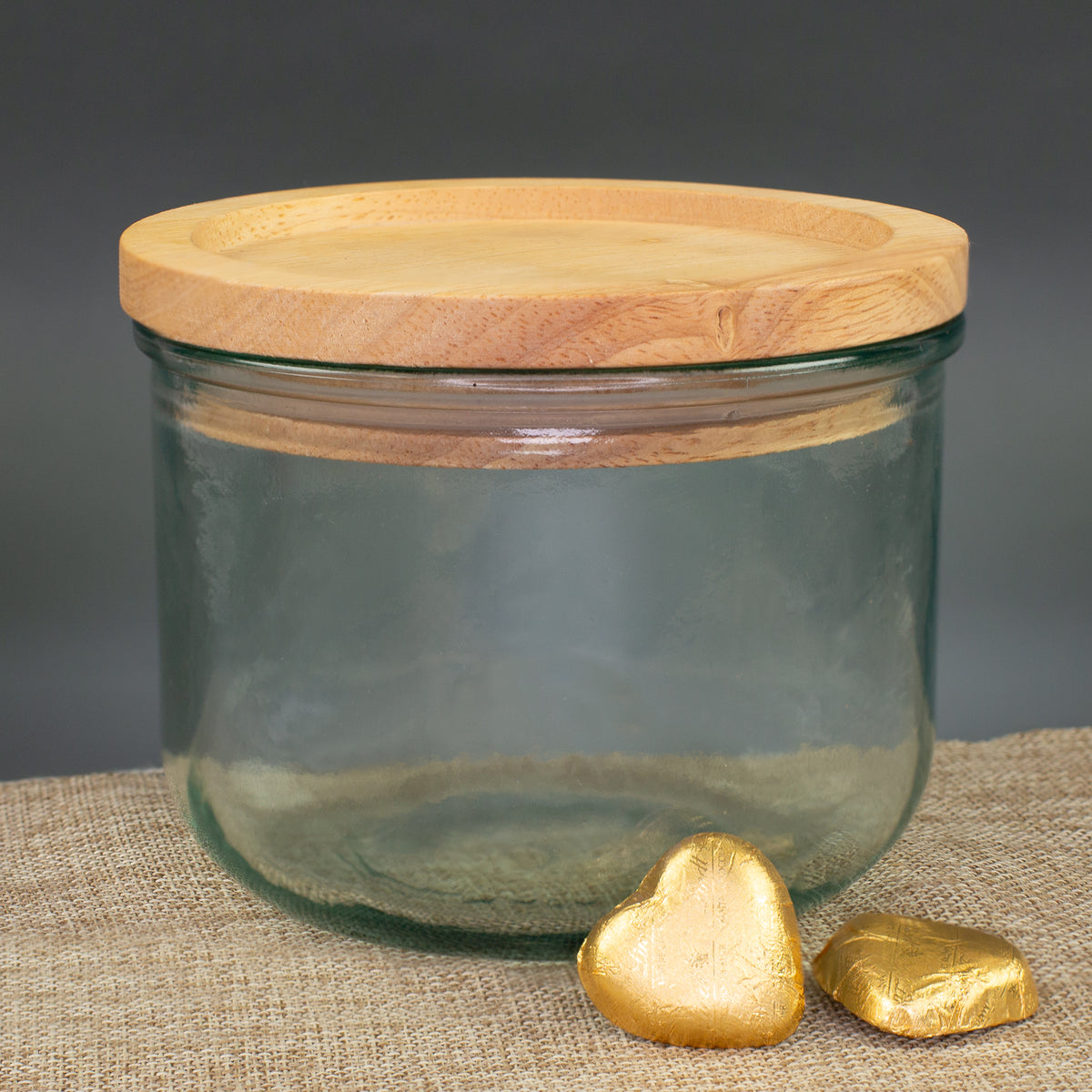 Personalisiertes Vorratsglas Glück im Glas 600 ml mit Holzdeckel und Schokoladenherzen