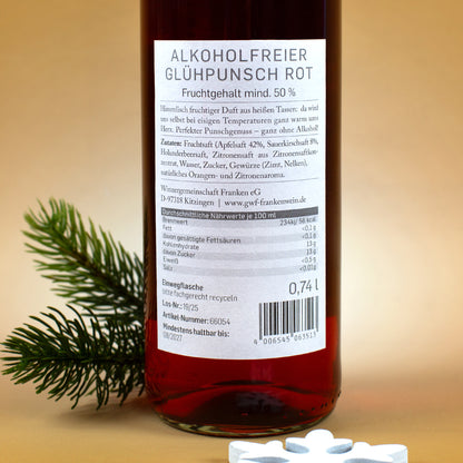 Rückansicht der 0,74 Liter Flasche alkoholfreier Glühpunsch Rot mit Zutaten- und Nährwertetikett