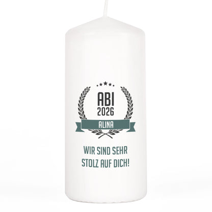 Abitur Kerze mit Name und Glückwunschtext freigestellt auf weißem Hintergrund