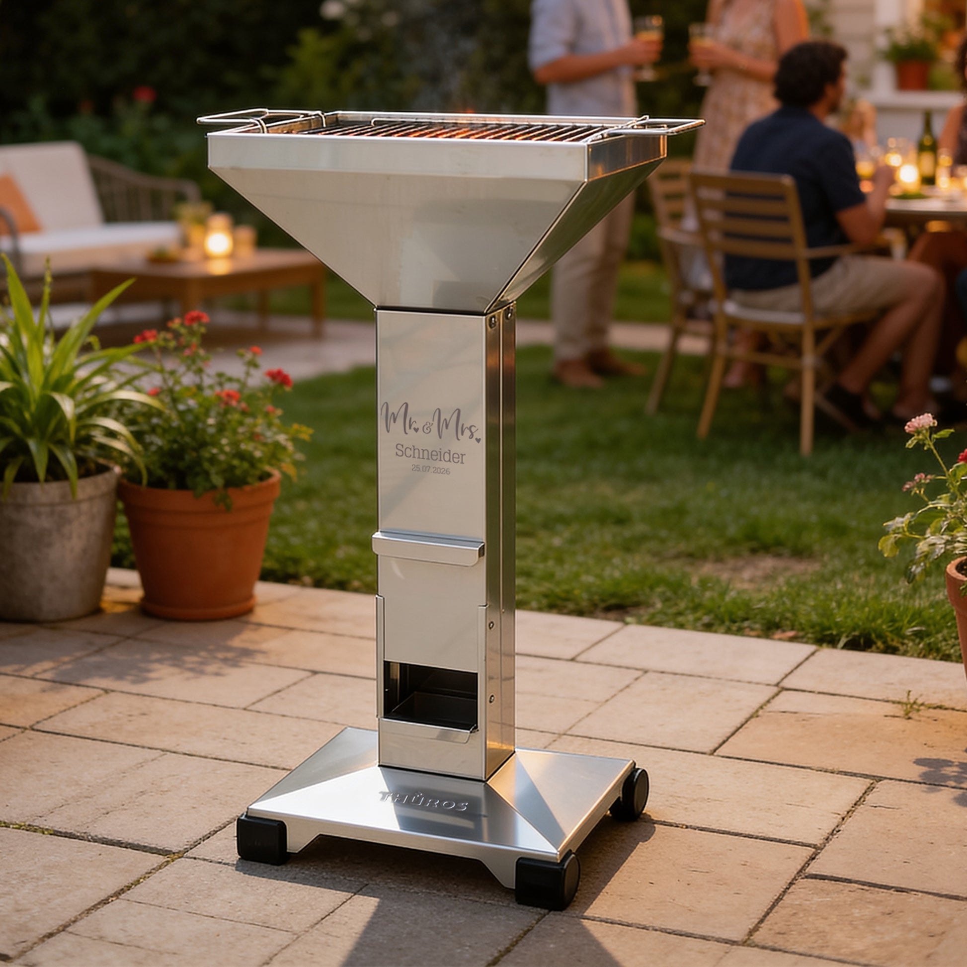 T2 Thüros Säulengrill mit Gravur zur Hochzeit
