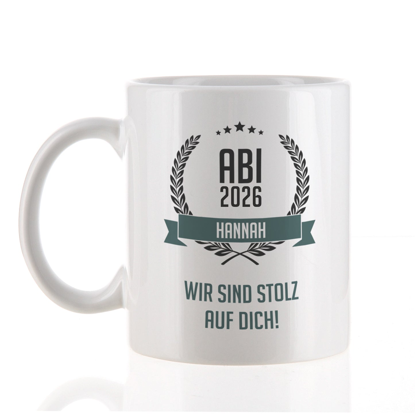 Glückwunsch-Tasse zum Abitur mit Name und Wunschtext freigestellt auf weißem Hintergrund