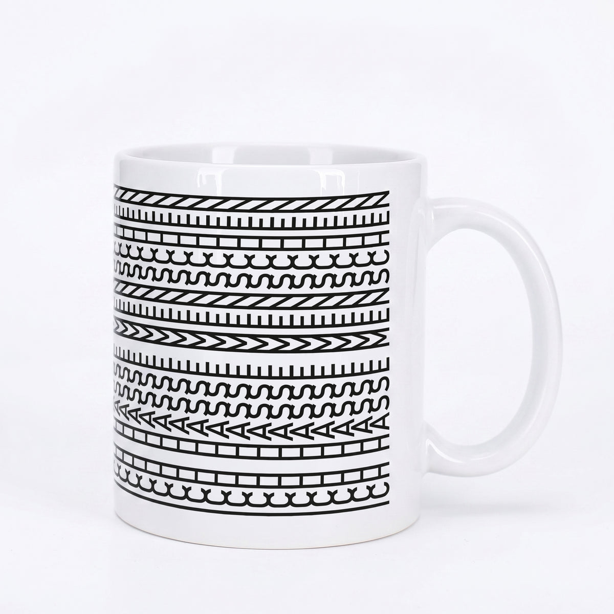 TassenTicker® - ''Ich hasse Menschen.'' - Geschenk Tasse - hochwertige Qualität - Kaffee - Arbeit (Schwarz TassenTicker® - ''Ich hasse Menschen.'' - Geschenk Tasse - hochwertige Qualität - Kaffee - Arbeit (Schwarz