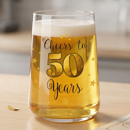 Bierglas zum 50. Geburtstag mit goldfarbener 50 und festlichem Aufdruck