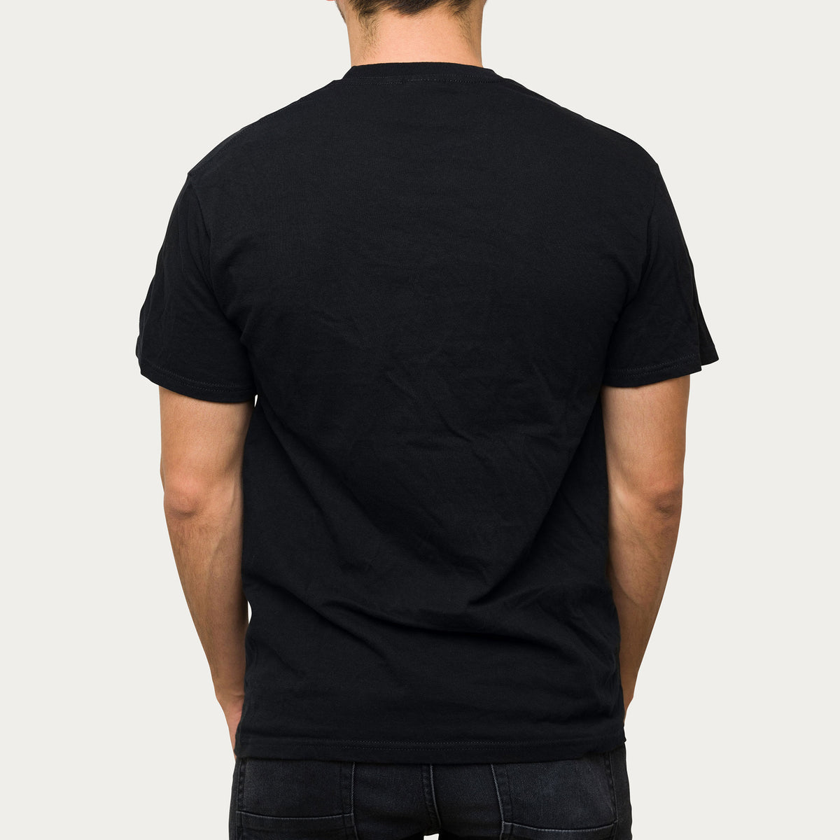 Rückansicht des schwarzen Herren T-Shirts mit unbedruckter Rückseite