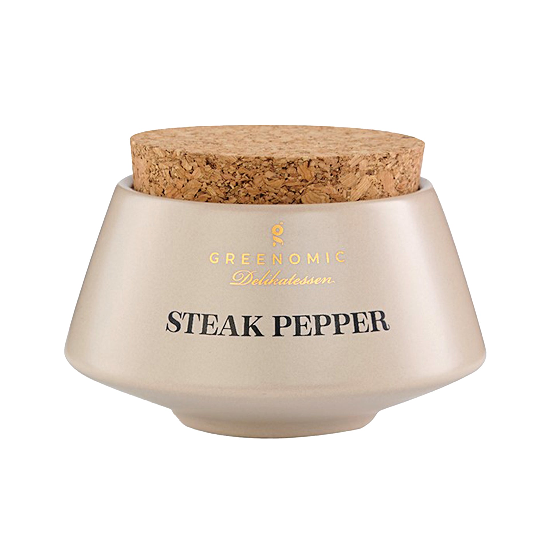 Steak Pepper Gewürzmischung freigestellt auf weißem Hintergrund im handgefertigten Tontopf