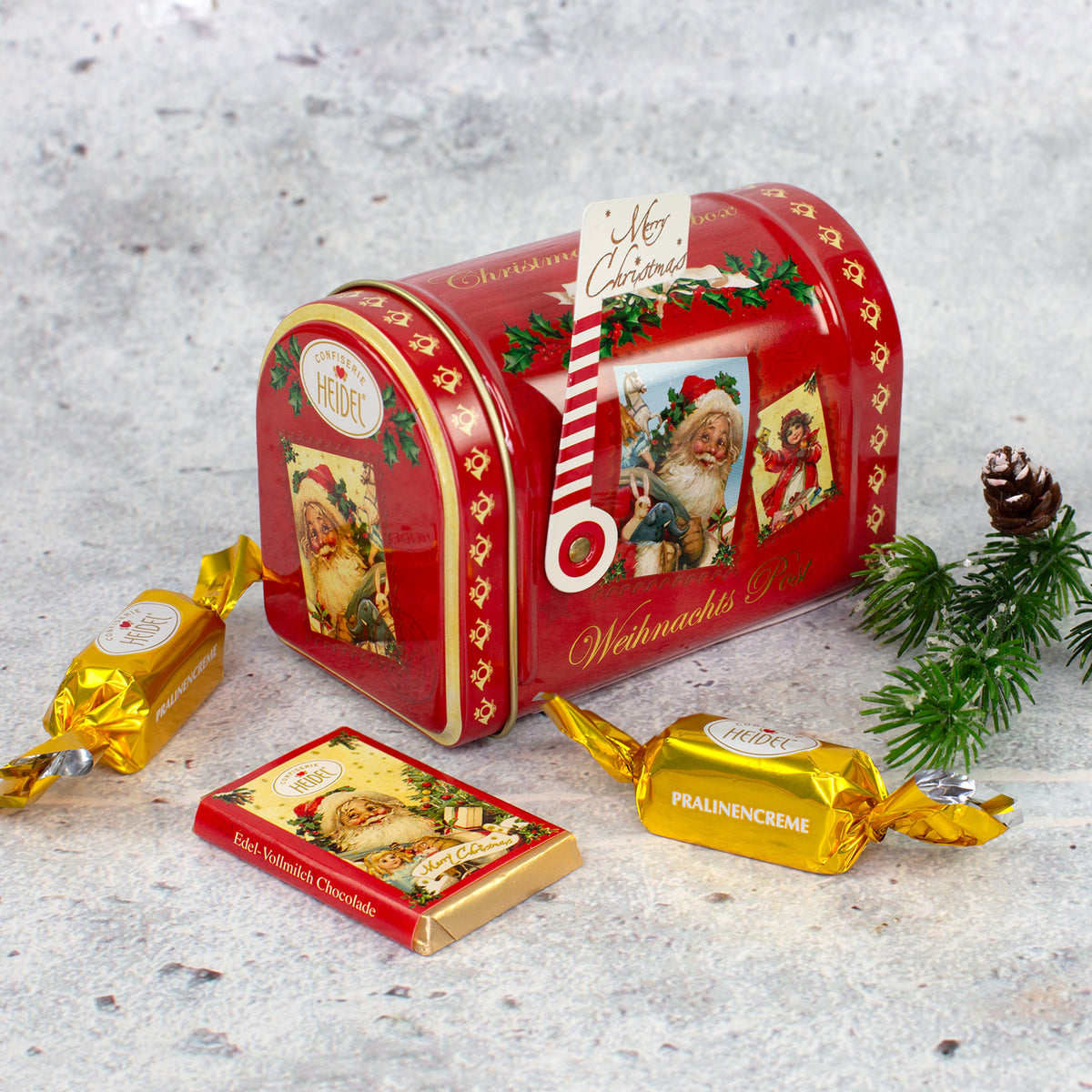 Heidel Weihnachts-Mailbox mit 95 g Schokolade in nostalgischer roter Metalldose