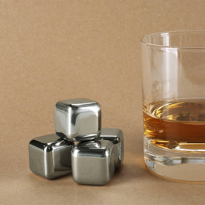 Eiswürfel aus Edelstahl 4 Stück spülmaschinengeeignet aus stainless steel zum stilvollen Getränke abkühlen –