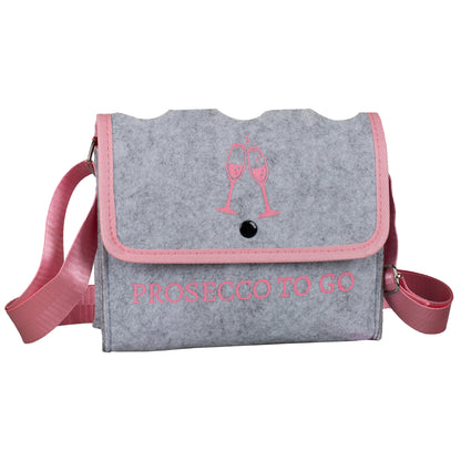 Freigestellte hellgraue Umhängetasche „Prosecco to go“ auf weißem Hintergrund