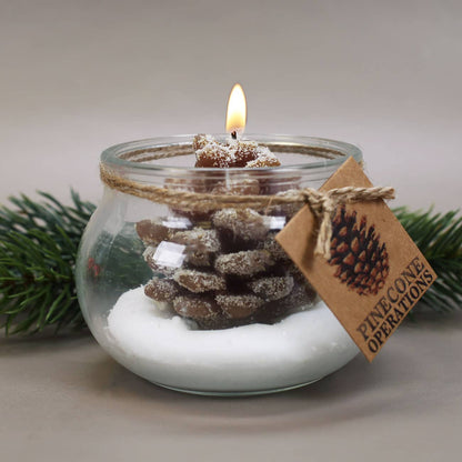 Kerze Tannenzapfen im Glas braun