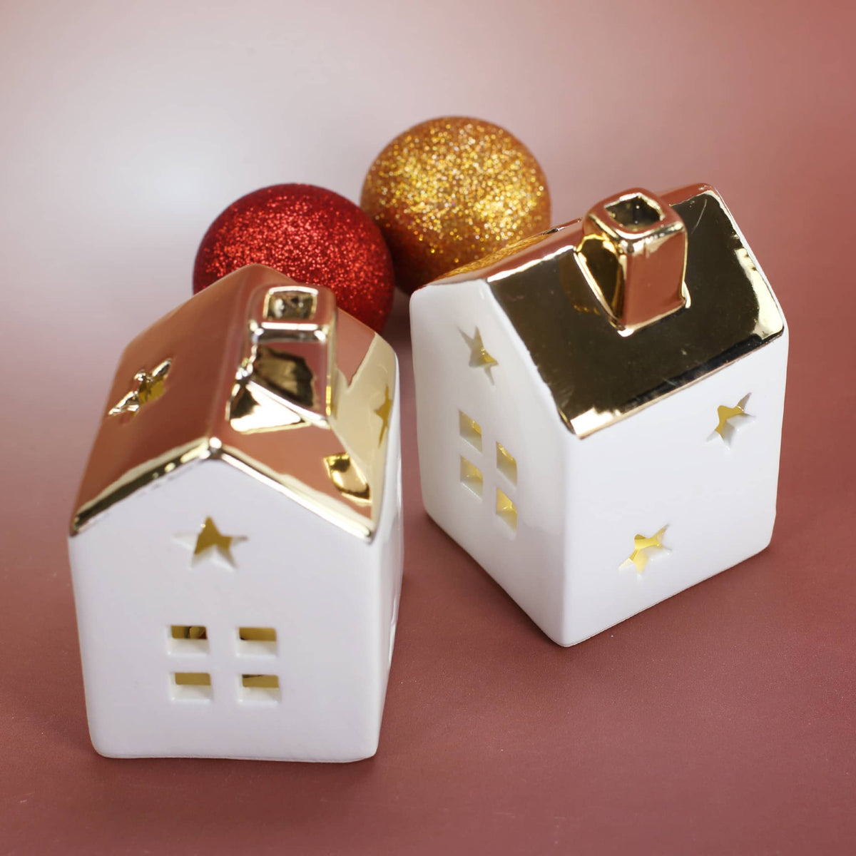 Weihnachtshaus mit LED im 2er Set – Charmante Weihnachtsdeko –