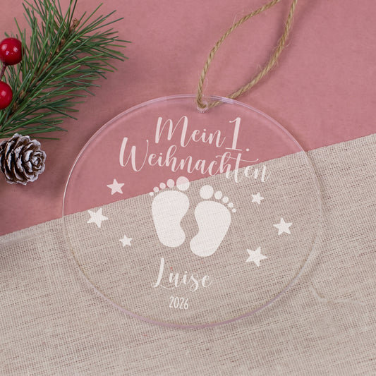 Personalisierter Weihnachtsbaumanhänger aus Acryl „Mein 1. Weihnachten“ mit Name und Babyfüßen