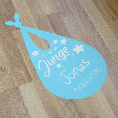 XL Fußbodenaufkleber 30x57cm zur Geburt - Es ist ein Junge - mit Name und Datum