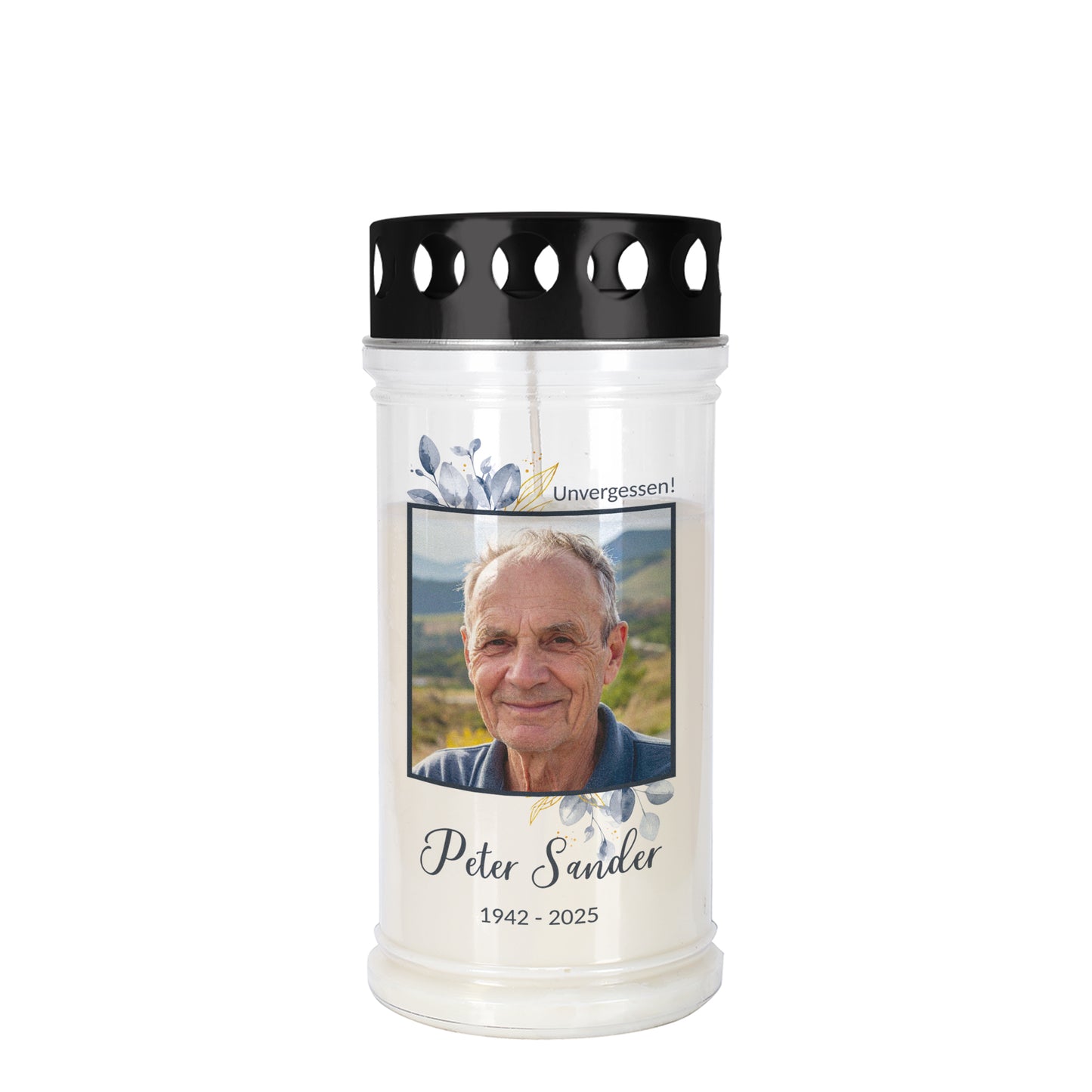 Grabkerze mit Foto, Blättern, Name und Datum – kleine Version auf weißem Hintergrund