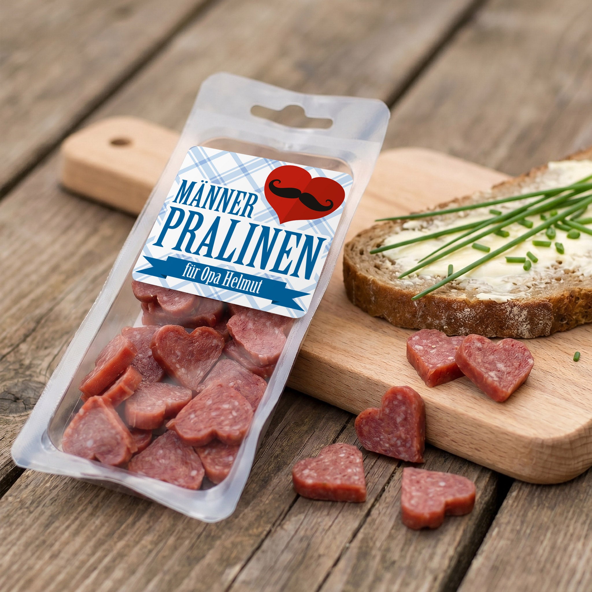 Wurstpralinen mit Salamiherzen für Opa